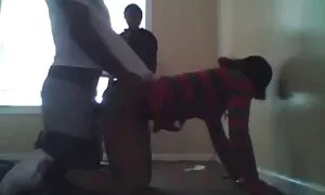 ខណៈពេលដែលមិត្តរបស់នា ...