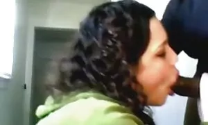 ក្មេងស្រីស្បែកស បឺតជ ...